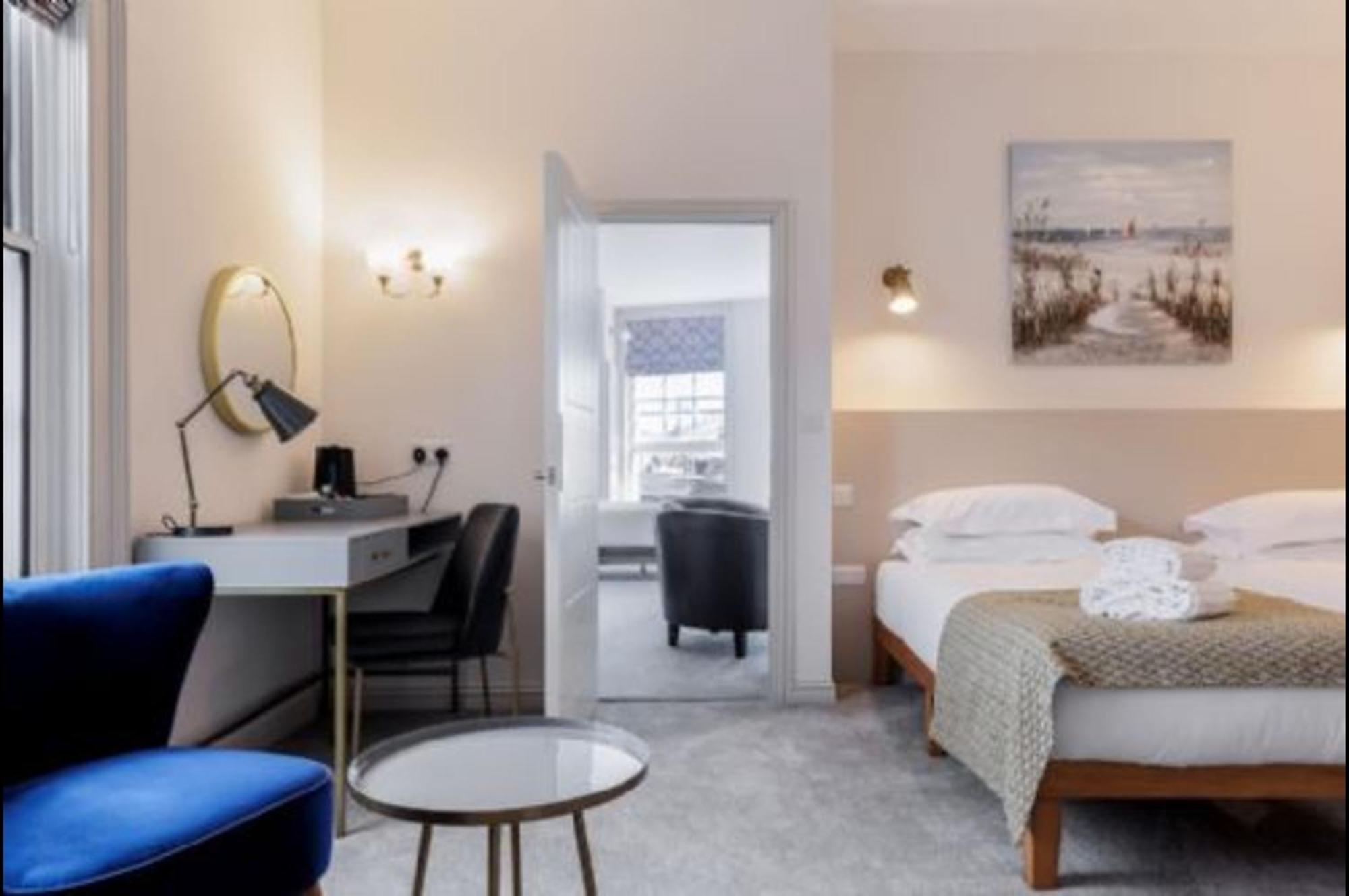 Custom House Poole - Hawkhurst Chamber Villa Bagian luar foto